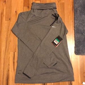 New with tags- Nike Women’s Pro Hyperwarm Shirt